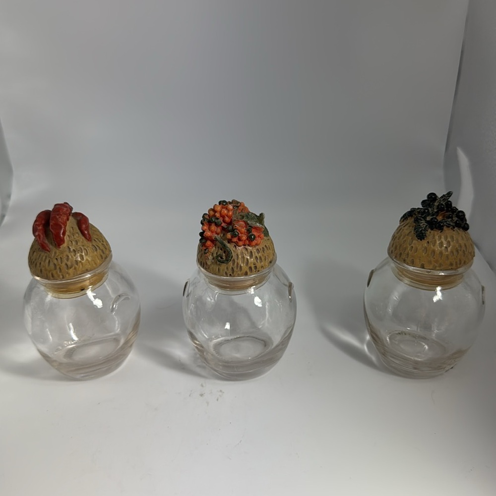 Shonfeld’s Glass Spice Jar Set (12) - Picture 6 of 12